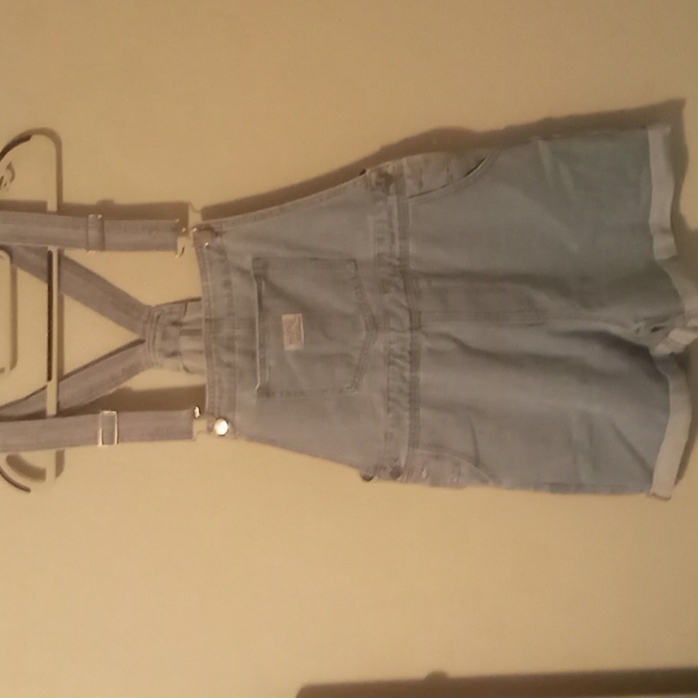 Denim short over alls